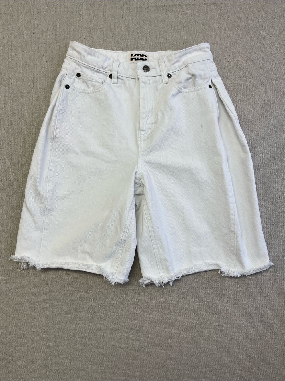 KBB by Kahlana White Denim Cutoff Bermuda Shorts Raw Hem Size 00